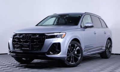 2026 Audi Q7 Quattro Premium Plus