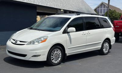2010 Toyota Sienna XLE