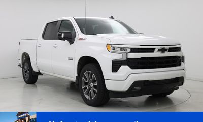 2022 Chevrolet Silverado RST