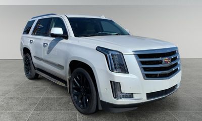 2017 Cadillac Escalade Luxury