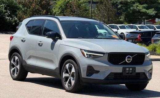 2024 Volvo XC40