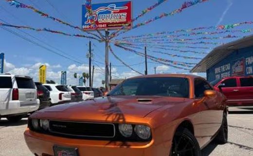 2011 Dodge Challenger Base
