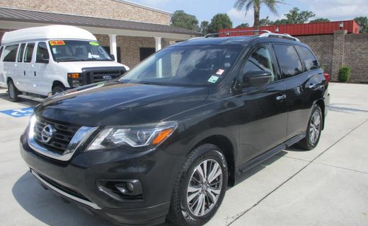 2018 Nissan Pathfinder S