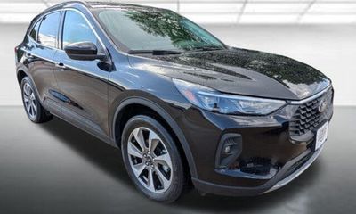 2025 Ford Escape Platinum