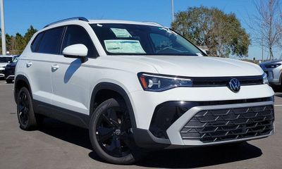 2026 Volkswagen Taos SE