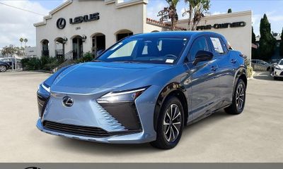 2023 Lexus RZ 450E Luxury Premium