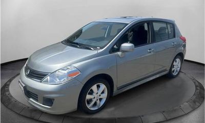 2011 Nissan Versa 18 SL