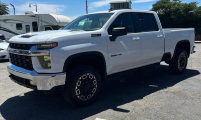 2020 Chevrolet Silverado LT