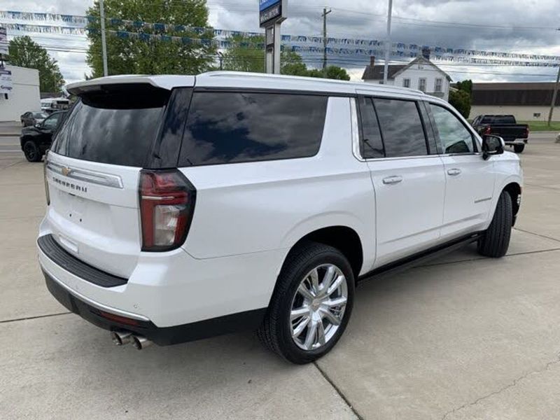 2021 Chevrolet Suburban — a typically priced live listing
