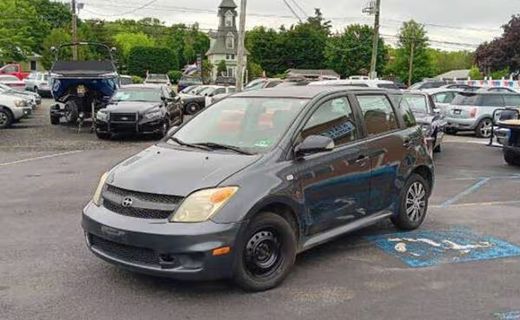 2006 Toyota Scion XA Base