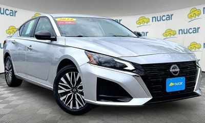 2024 Nissan Altima SV