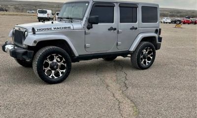 2013 Jeep Wrangler Sahara