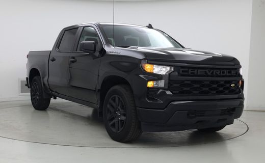 2025 Chevrolet Silverado Custom