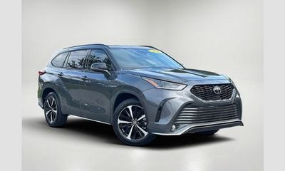 2022 Toyota Highlander XSE
