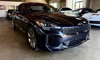 2023 Kia Stinger GT2