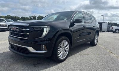 2025 GMC Acadia Elevation