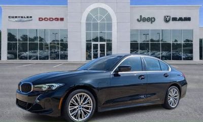 2024 BMW 330E Hybrid Plug