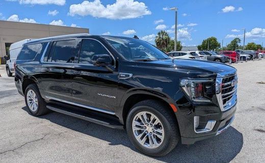 2022 GMC Yukon XL SLT