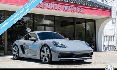 2024 Porsche 718 Cayman GTS 4 0