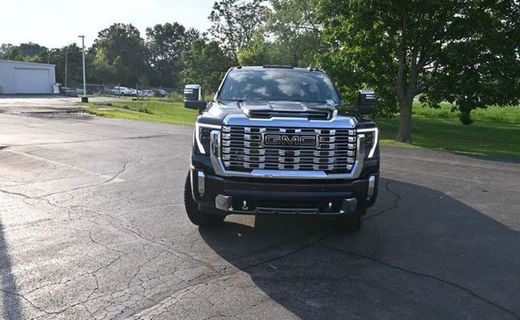2026 GMC Sierra HD Denali