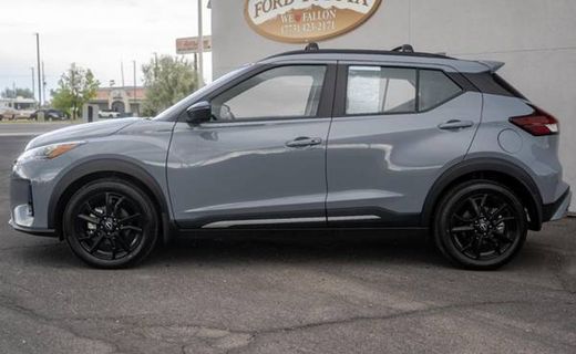 2024 Nissan Kicks SR