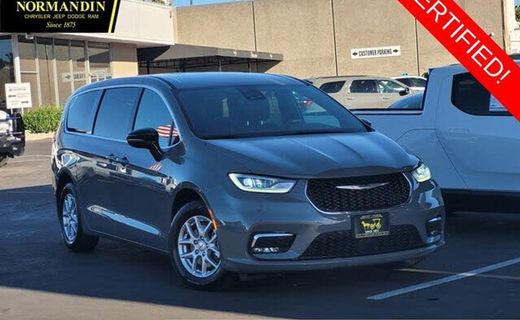 2025 Chrysler Pacifica Select