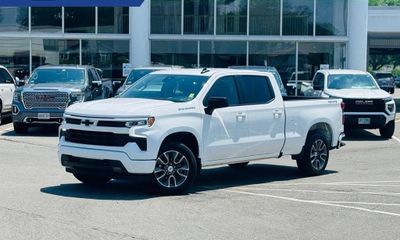 2025 Chevrolet Silverado RST