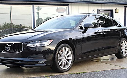 2018 Volvo S90 Momentum