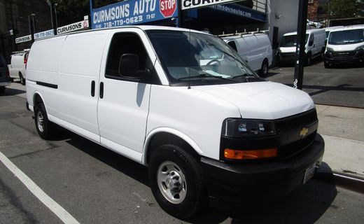 2025 Chevrolet Express EXT