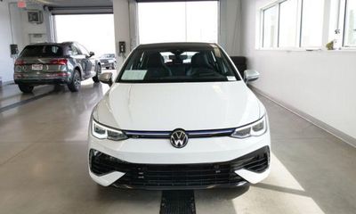2024 Volkswagen Golf R 2 0T