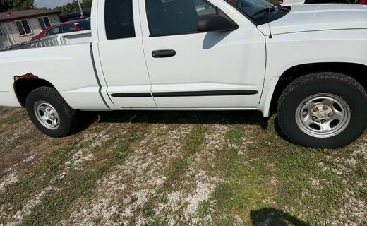 2005 Dodge Dakota ST