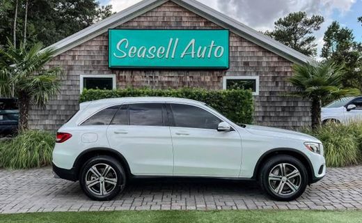 2016 Mercedes-Benz GLC-Class GLC300