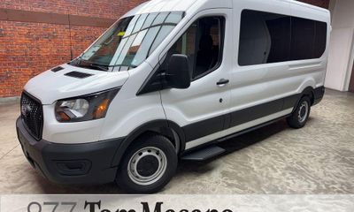 2026 Ford Transit Medium Roof
