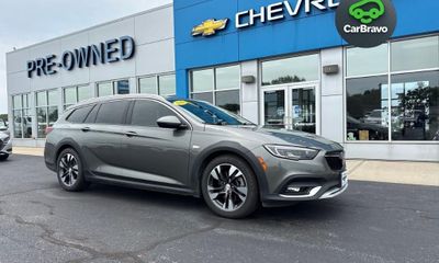 2018 Buick Regal Tourx Essence