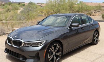 2021 BMW 330E Hybrid Plug