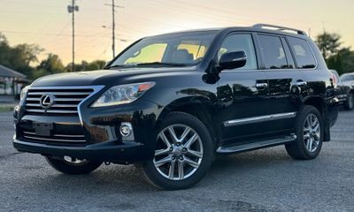 2014 Lexus LX 570