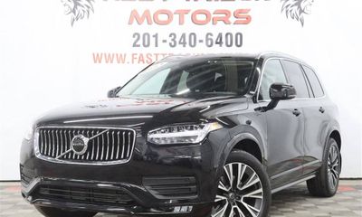 2021 Volvo XC90 Momentum