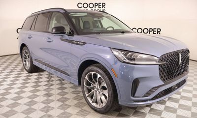 2026 Lincoln Aviator Base
