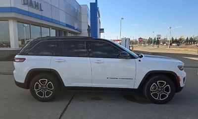 2022 Jeep Grand Cherokee Trailhawk