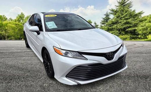 2020 Toyota Camry XLE