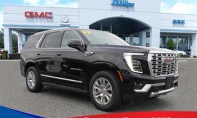 2025 GMC Yukon Denali