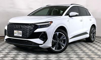 2024 Audi Q4 50 E Tron