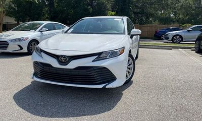 2019 Toyota Camry L LE SE