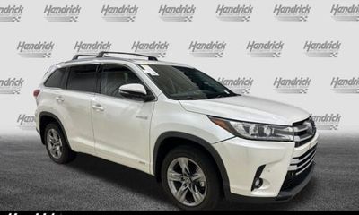 2019 Toyota Highlander LTD Platinum Hybrid