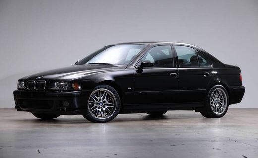 2002 BMW M5