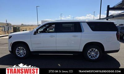 2025 Chevrolet Suburban LT