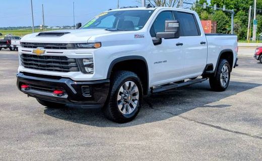 2025 Chevrolet Silverado HD Custom