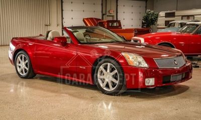 2005 Cadillac XLR