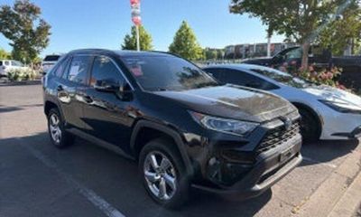 2021 Toyota RAV4 XLE Premium HV