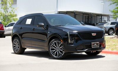 2024 Cadillac XT4 Sport